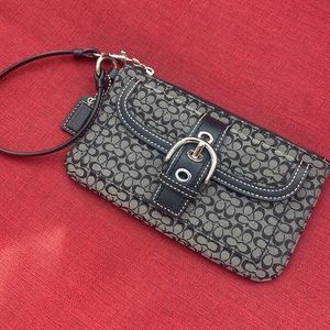 Coach, wristlet/clutch.